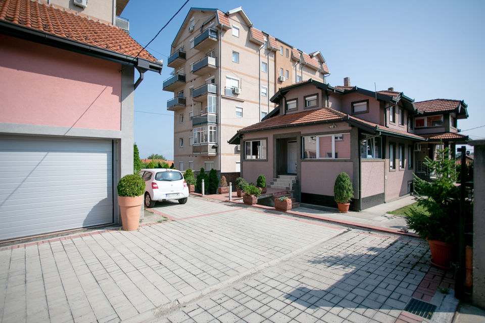 Sestara Janković 9, Beograd - 7