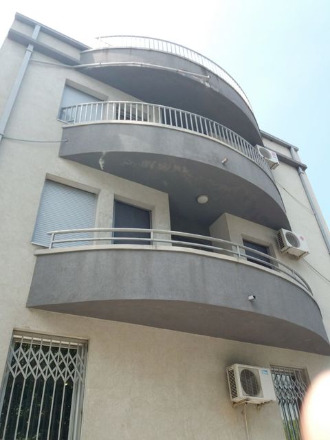 Ratka Mitrovića 159, Beograd - 2