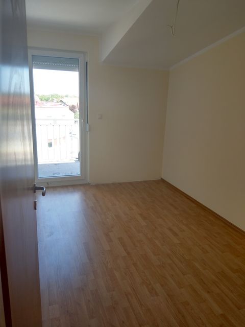 Sutjeska ulica 1. 1, Beograd - 10