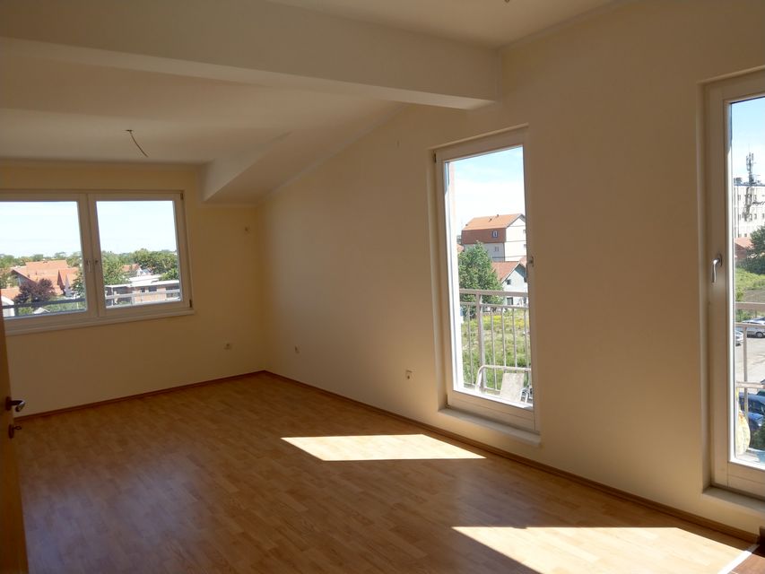 Sutjeska ulica 1. 1, Beograd - 4