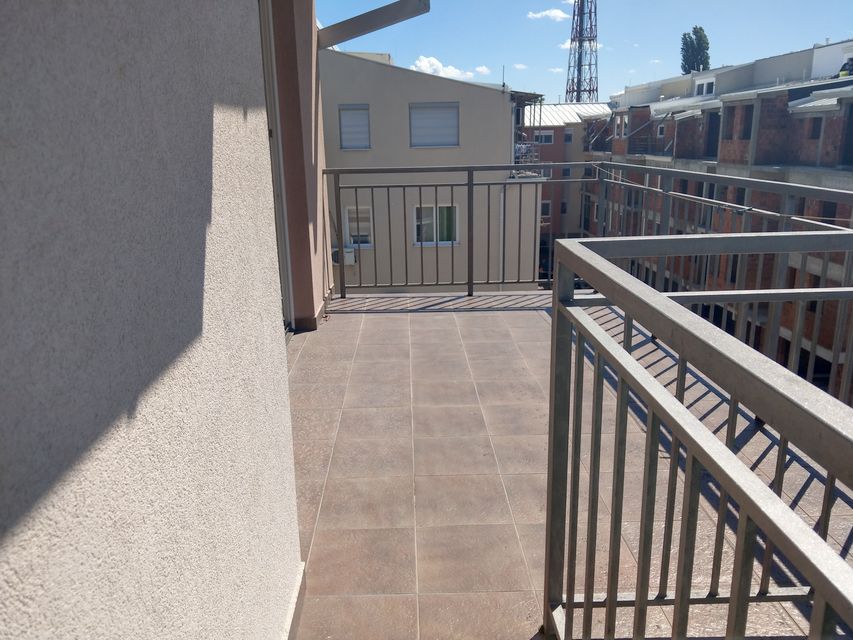 Sutjeska ulica 1. 1, Beograd - 4