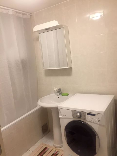 Mihaila Avramovića 40, Beograd - 7