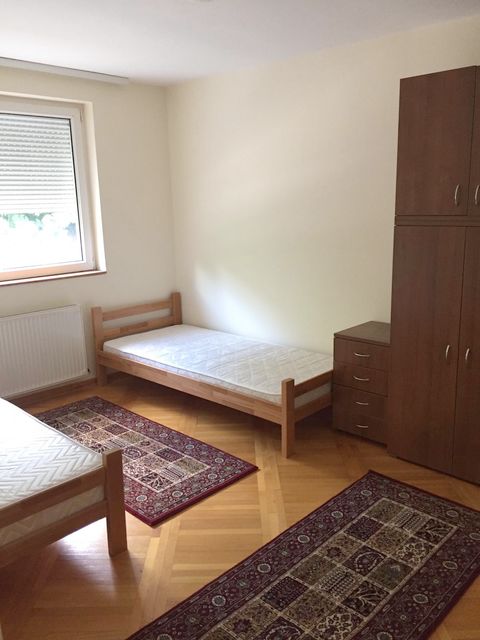 Mihaila Avramovića 40, Beograd - 6