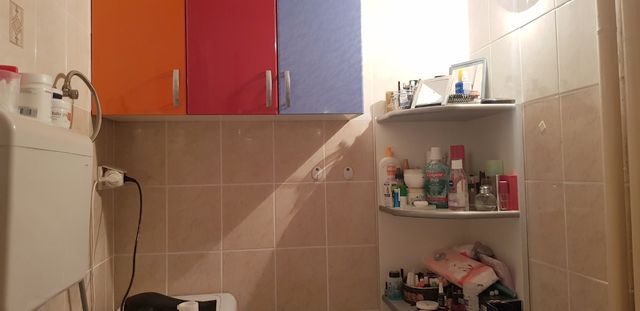 Radnička 52, Beograd - 6