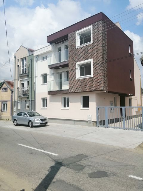 Jovana Popovića 14, Novi Sad - 1