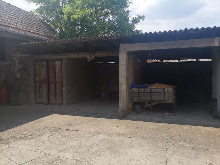 Sremska 35, Prhovo - 13