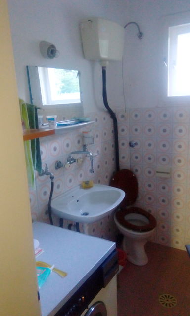 Bela Zemlja 62, Ljubanje - 5