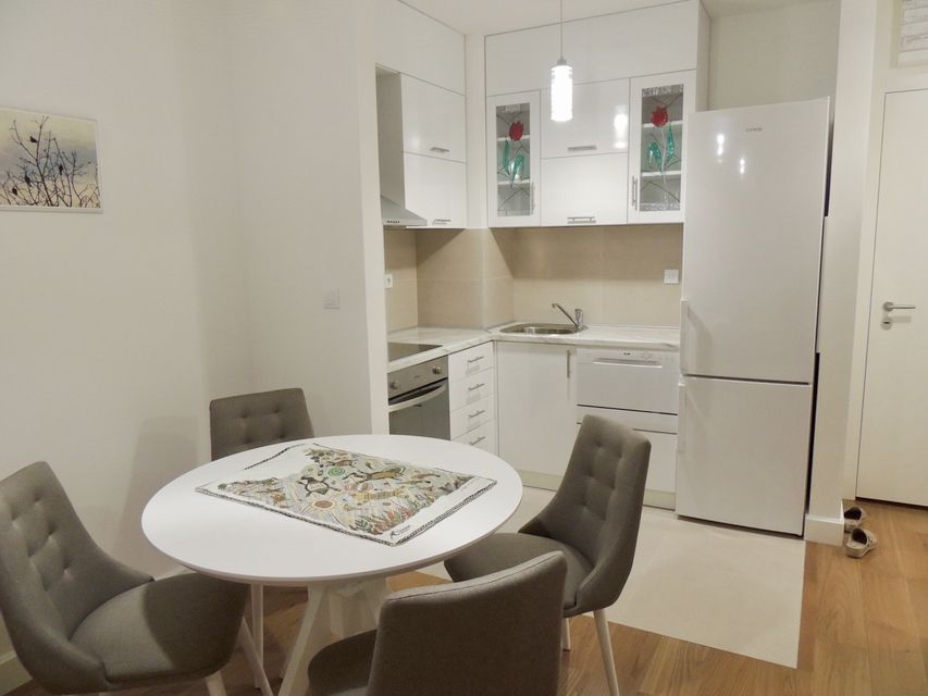 Dobanovačka 54a, Beograd - 3