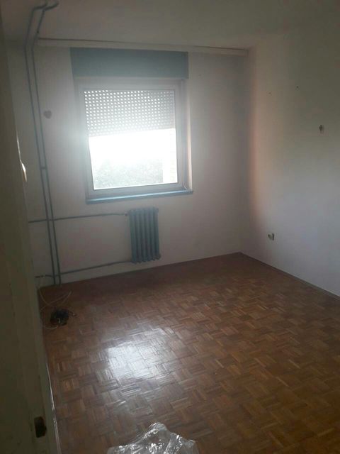 Bihaćka 6, Beograd - 4