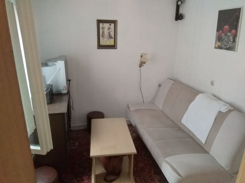 Makenzijeva 64, Beograd - 7