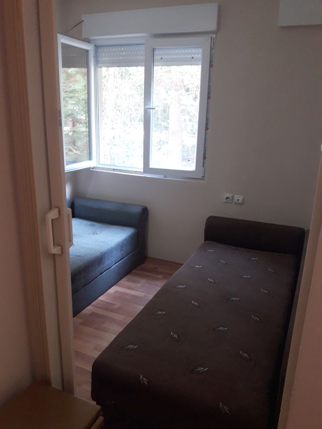 Blagoja Parovića 1, Beograd - 4