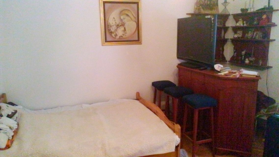 Uralska 42, Beograd - 4