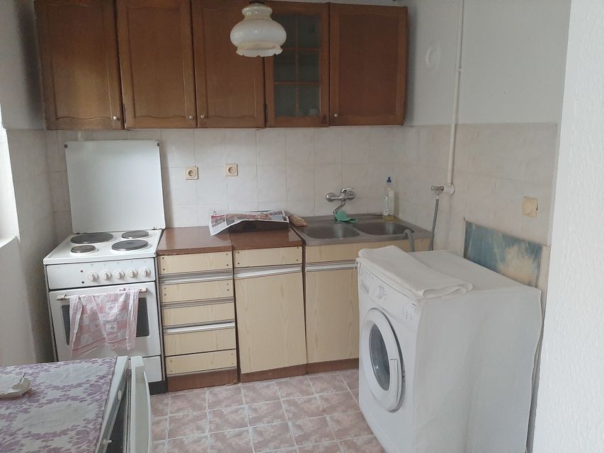 Šavnička 8, Beograd