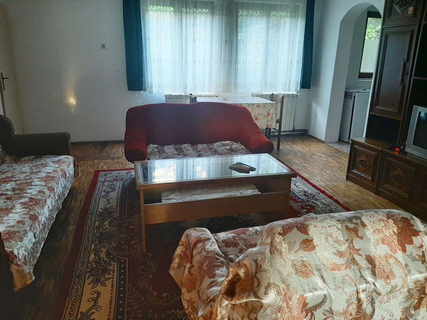 Šavnička 8, Beograd - 4