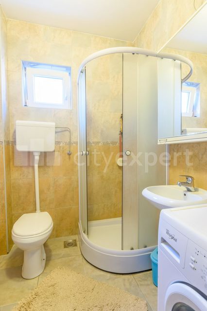 Vojvode Vlahovića 39, Beograd - 12