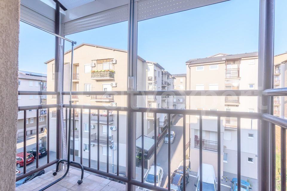 Vojvode Vlahovića 39, Beograd - 13