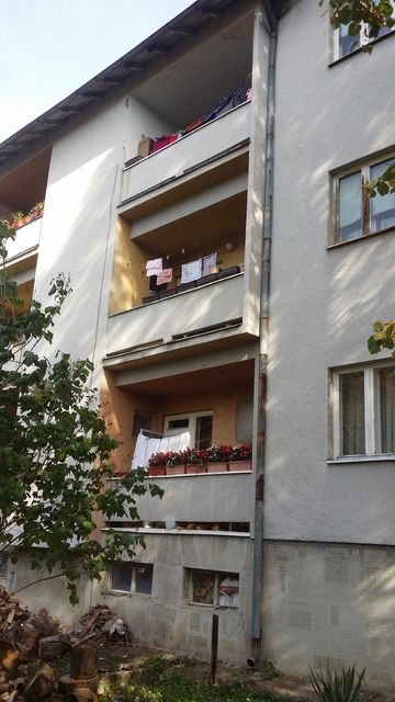 Lole Ribara 5, Resavica - 1