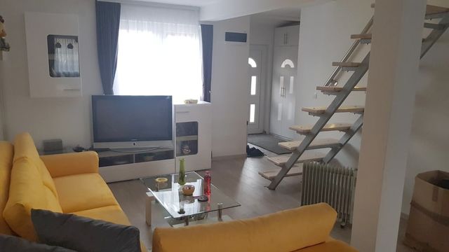 Sutjeska ulica 7 11e, Beograd - 16