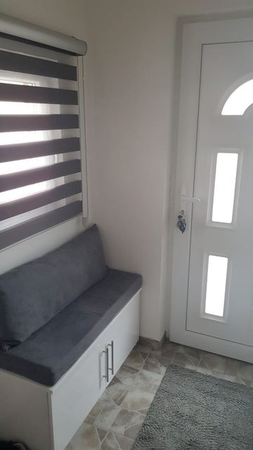 Sutjeska ulica 7 11e, Beograd - 6