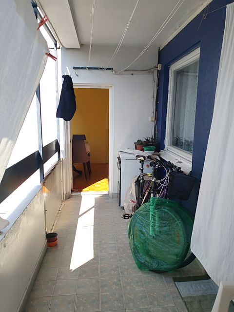 Gandijeva 87, Beograd - 11