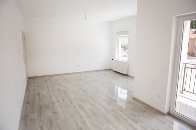 Cara Dušana 3, Obrenovac - 2