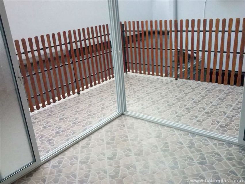 Miklošićeva 13, Beograd - 9