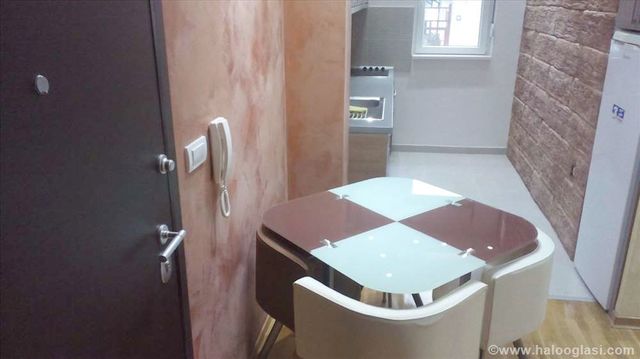 Miklošićeva 13, Beograd - 5