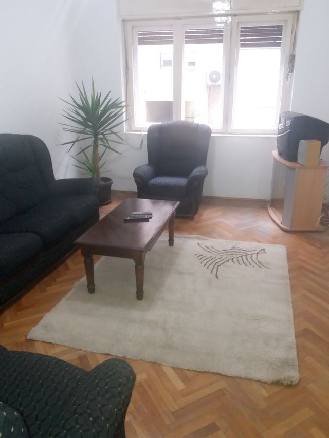 Džordža Vašingtona 52, Beograd