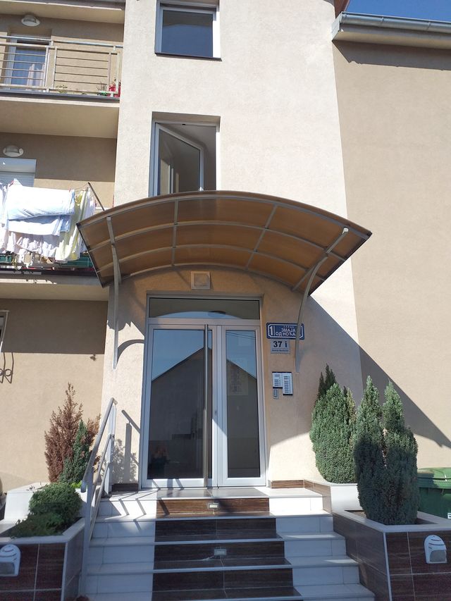 Bulevar Revolucije 37i, Beograd - 2