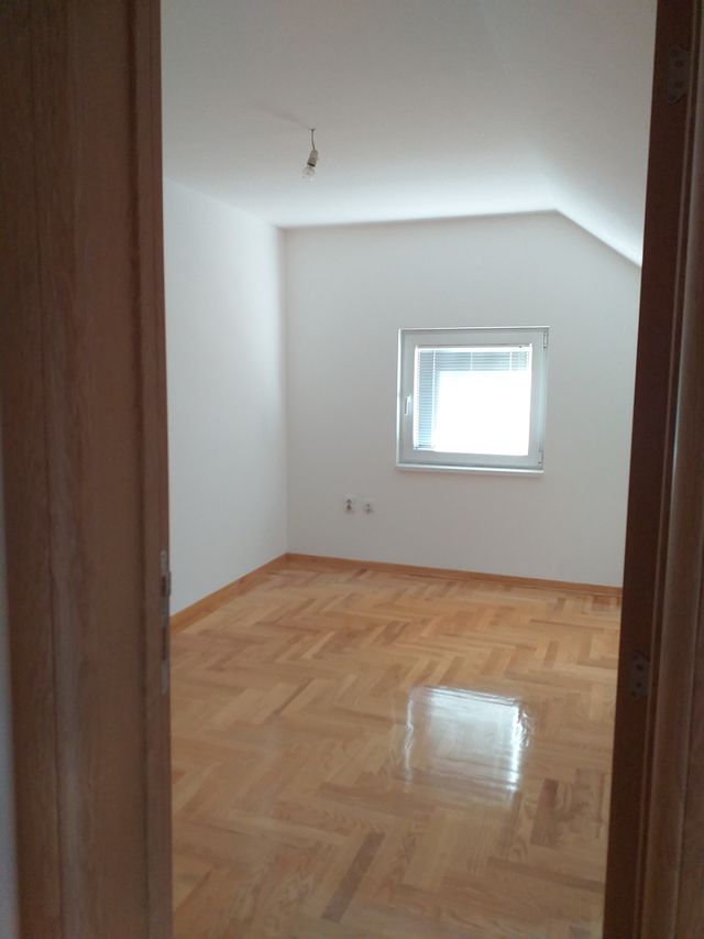 Bulevar Revolucije 37i, Beograd - 5