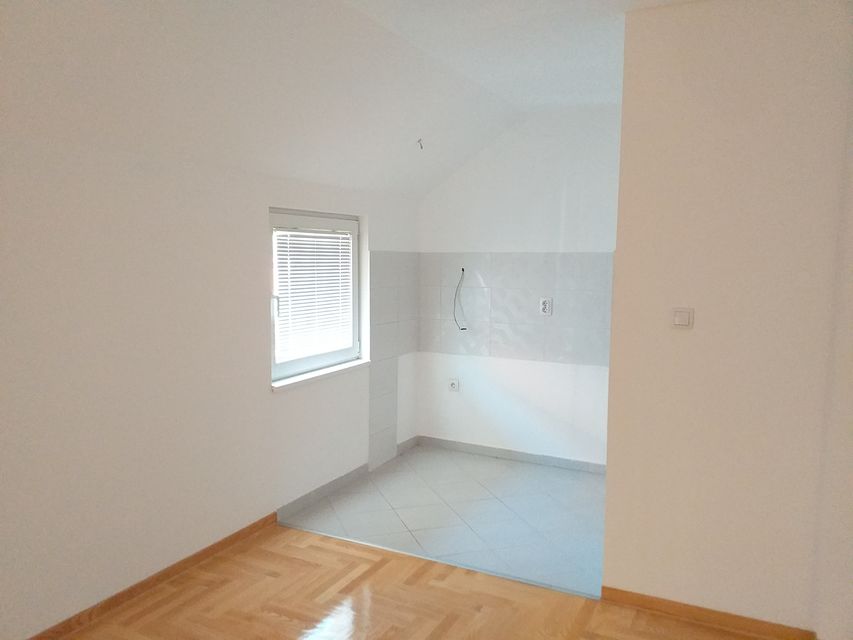 Bulevar Revolucije 37i, Beograd - 6