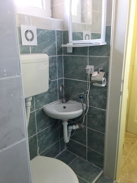 Lička 1, Beograd - 11