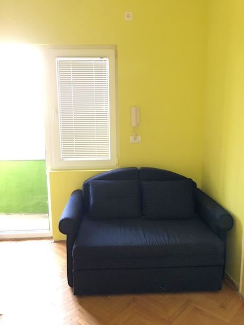 Lička 1, Beograd - 7