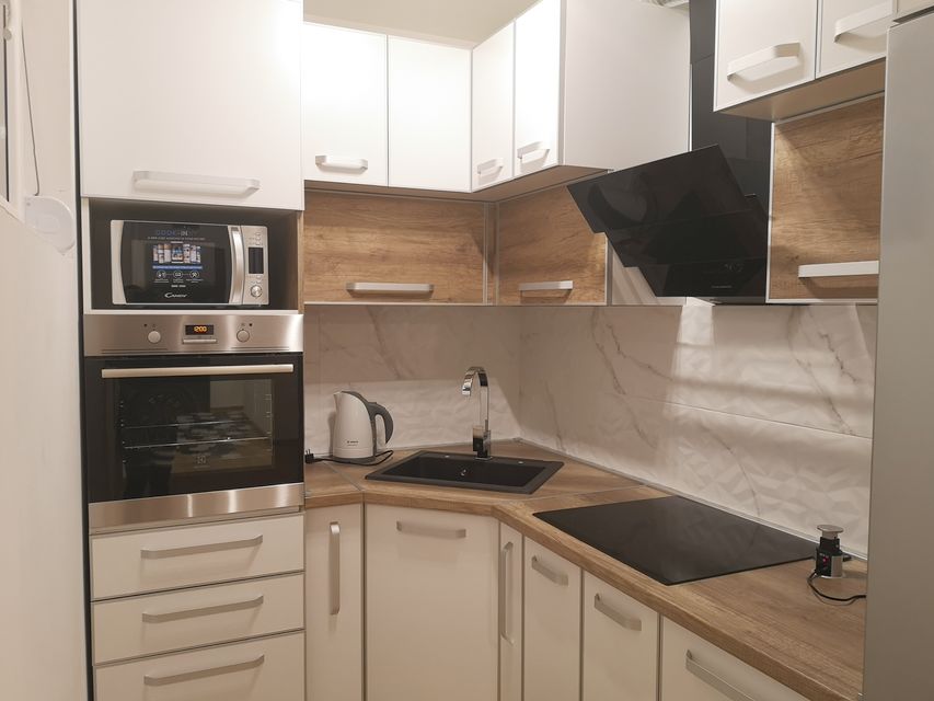 Živojina Žujovića 3, Beograd