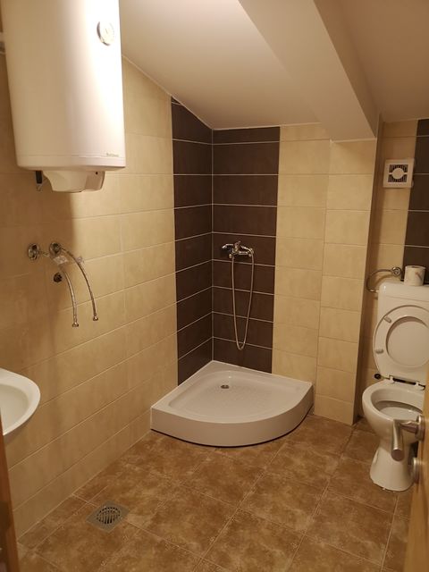 Živojina Žujovića 3, Beograd - 18