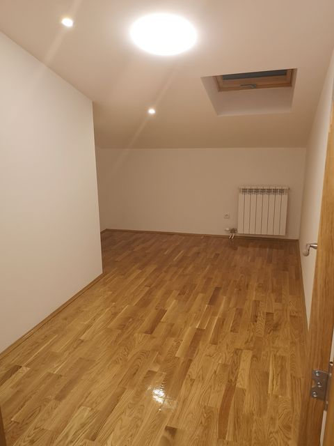 Živojina Žujovića 3, Beograd - 17