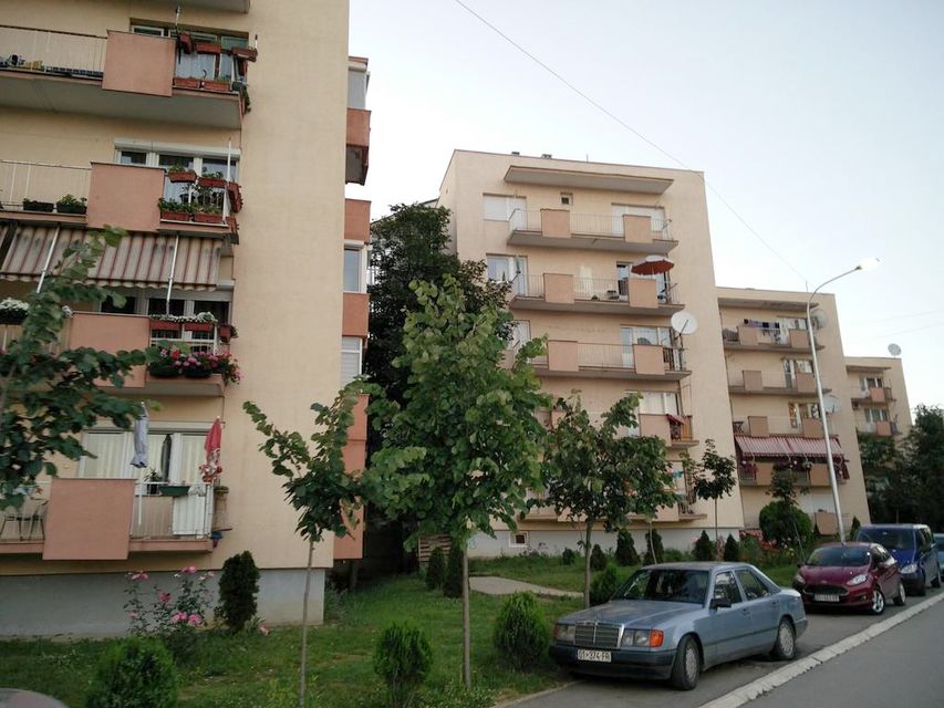 Sunčani blok 5, Priština - 1