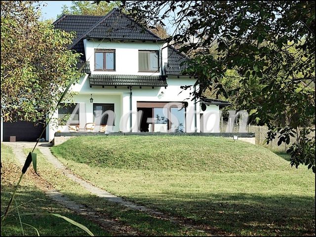 Bukovački put 57a, Petrovaradin