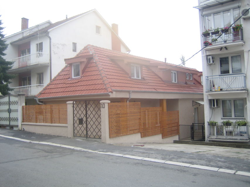 Dušana Radovića 10, Beograd - 2