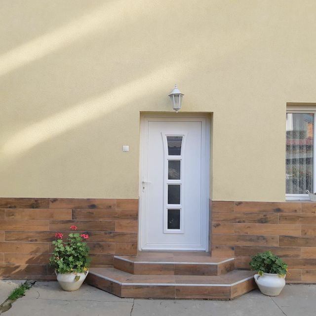 Almaška 15, Novi Sad - 1