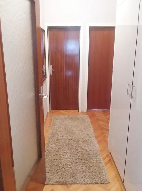 Obrada Radivojevića 7, Beograd - 2