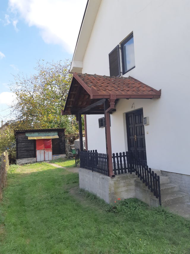 Obrenovački put 86b, Beograd - 2