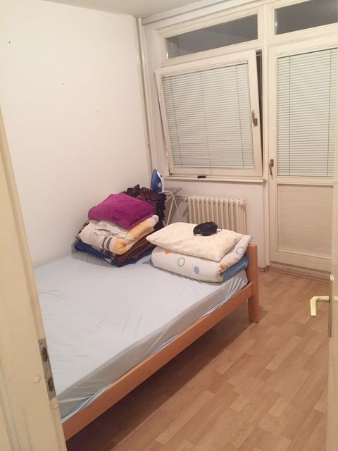 Ustanička 244g, Beograd