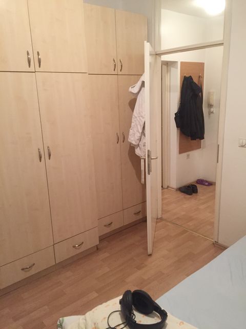 Ustanička 244g, Beograd - 5