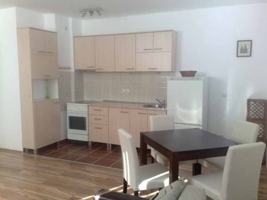 Laze Jovanovića-Porcija 41, Beograd - 4