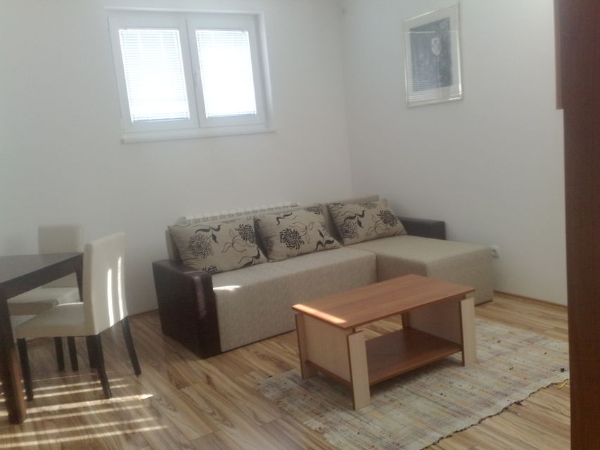 Laze Jovanovića-Porcija 41, Beograd - 7