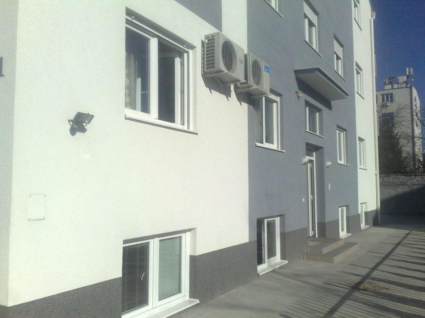 Laze Jovanovića-Porcija 41, Beograd