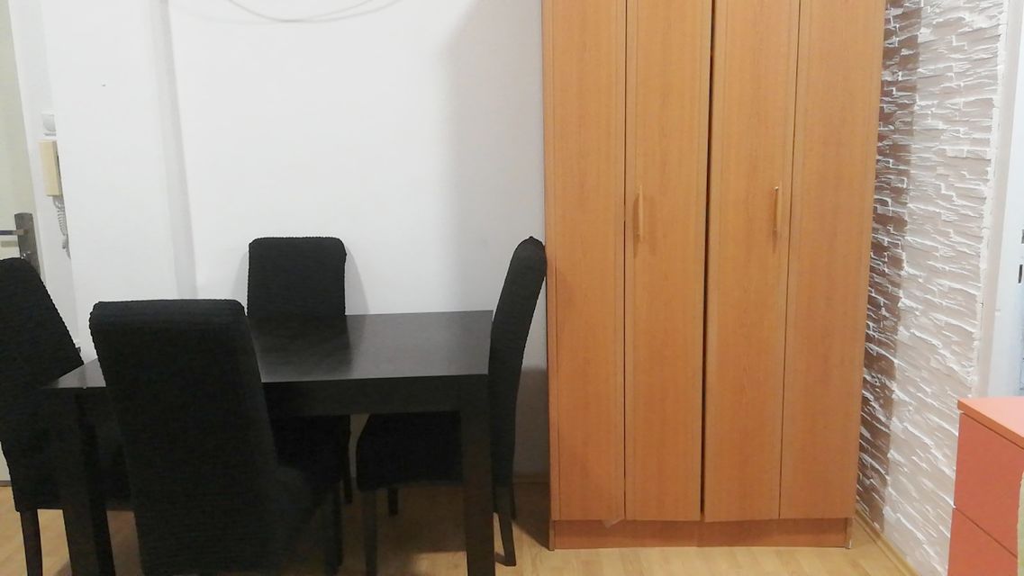 Gandijeva 42, Beograd - 7