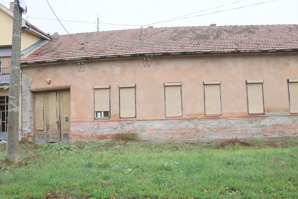 Maršala Tita 111, Jaša Tomić - 2