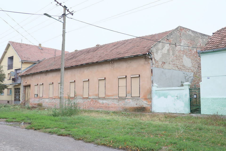 Maršala Tita 111, Jaša Tomić - 3